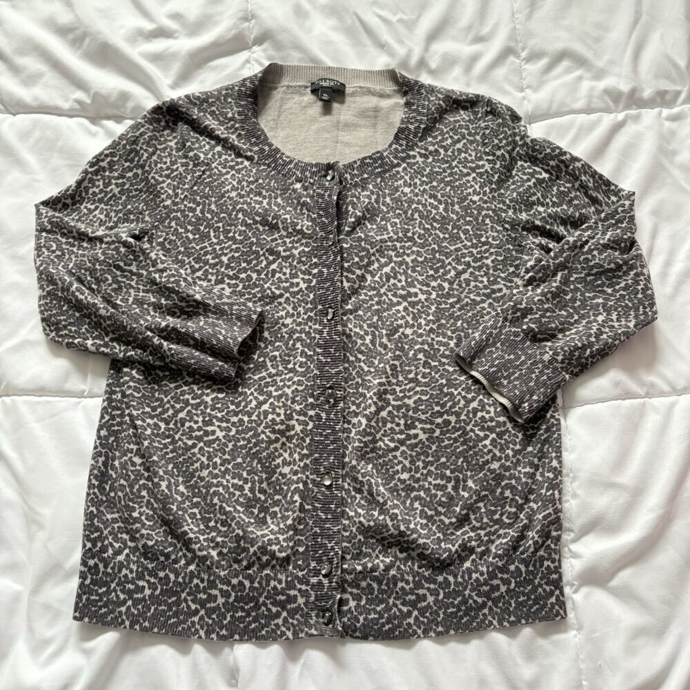 Talbots Cardigan Sweater Womens Size MP Button Up Crew Neck Cheetah Vintage Y2K